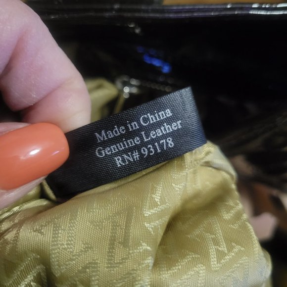 Vittadini XL Tote Bag Weekender Travel Bag Diaper Bag Brown Patent Leather - Picture 5 of 16